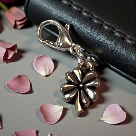 Silver Flower Charm Zipper Pull - Picture 2 of 3